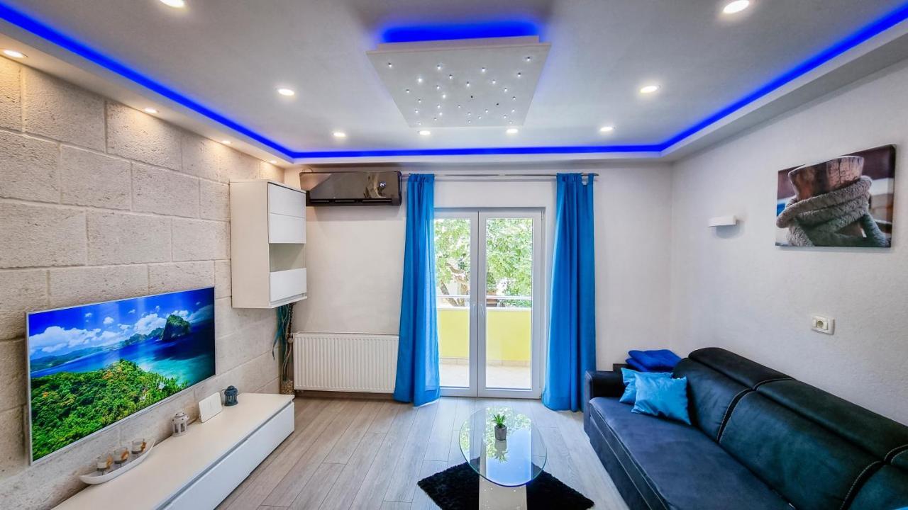 Deluxe Apartment F&M Tučepi Extérieur photo